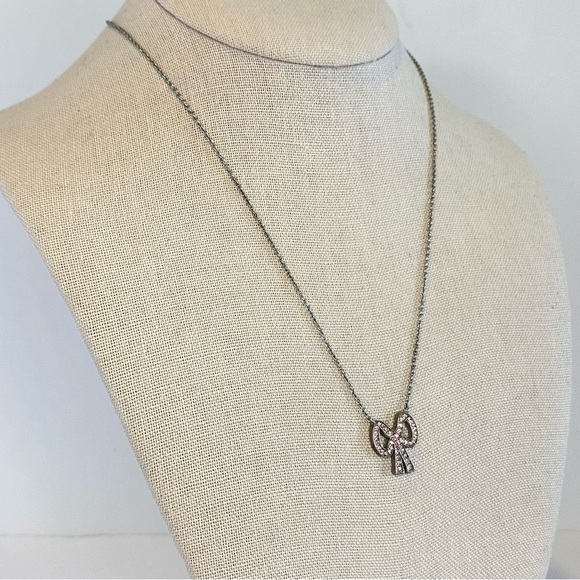 Coach Pink Bow Necklace Swarovski Crystal Silver Tone 16" Adjustable Signed - Picture 3 of 9